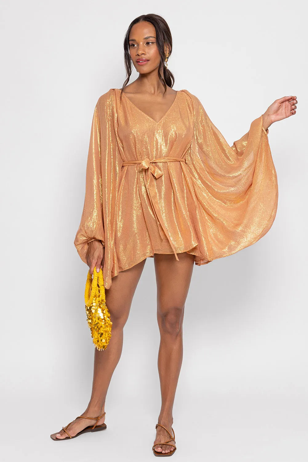Robe caftan brillante à dos nu Elina
