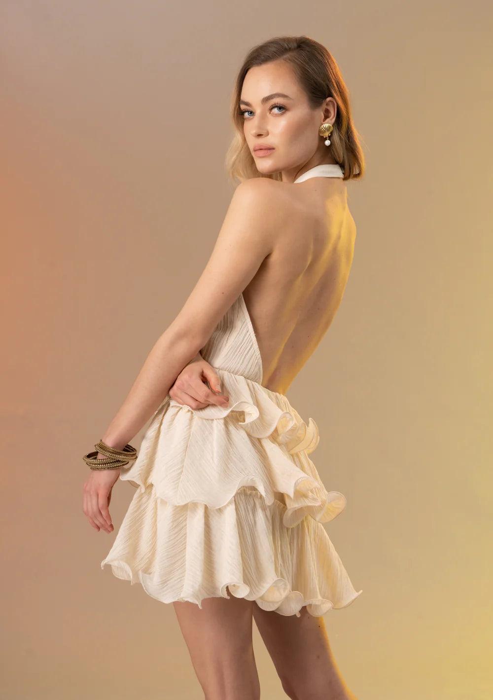 robe courte sofia dos nu creme