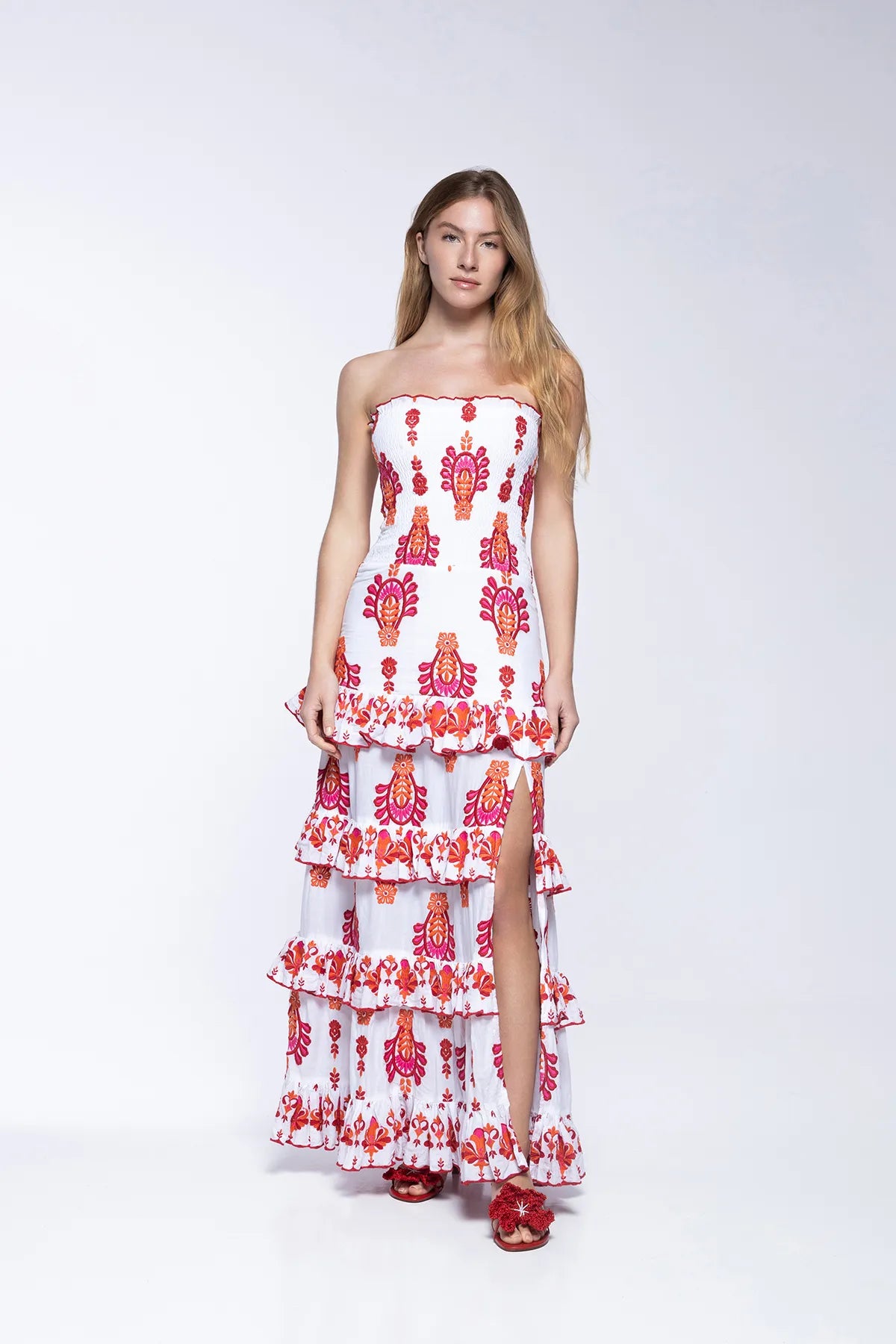 Robe brodée Lula - Rouge Topaz