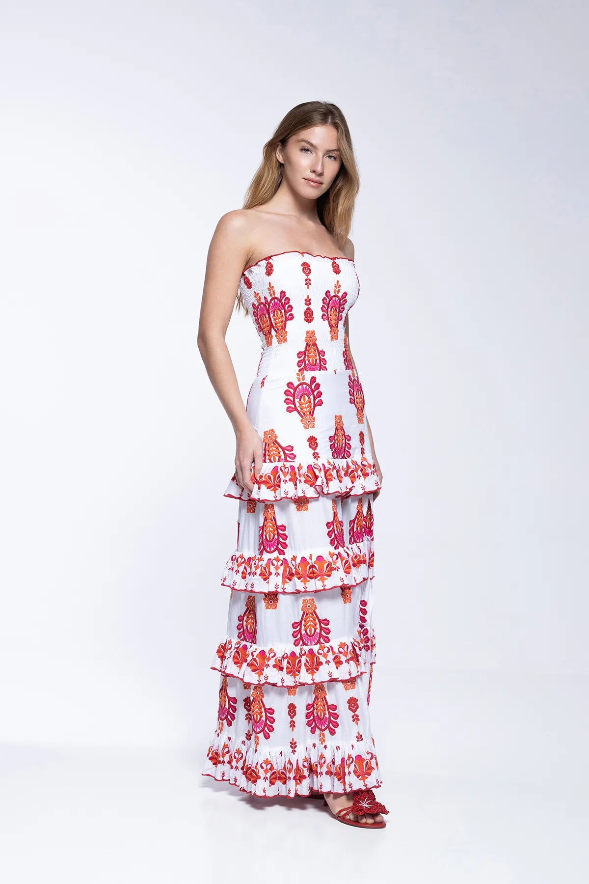 Robe brodée Lula - Rouge Topaz