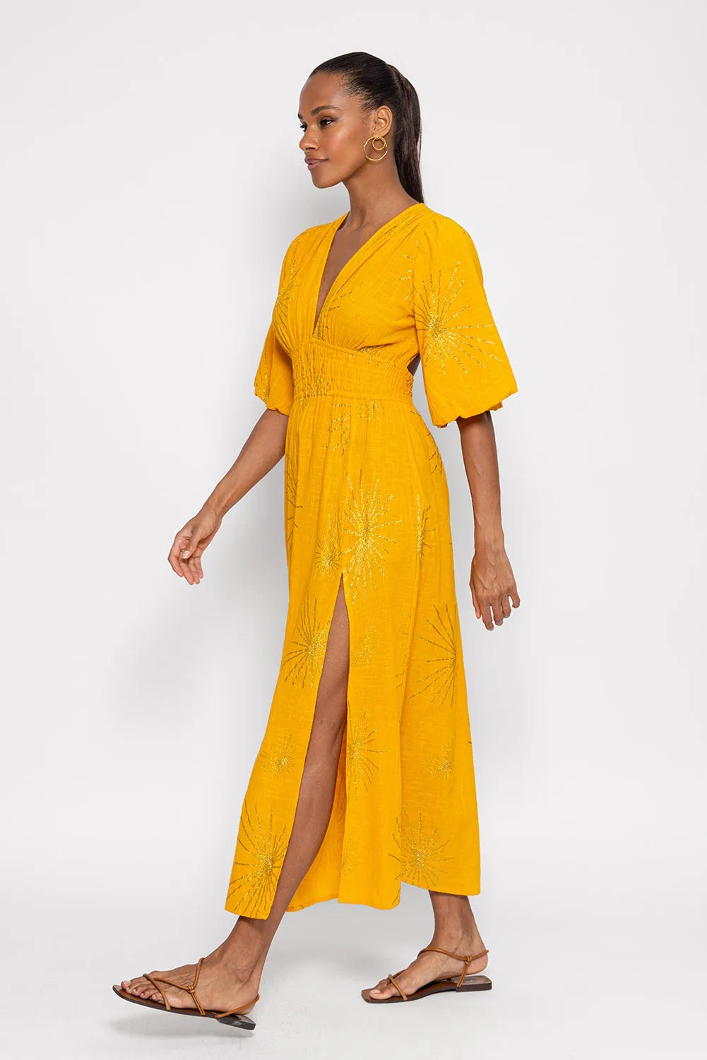 Robe longue cintrée à détails dorés Aurelie